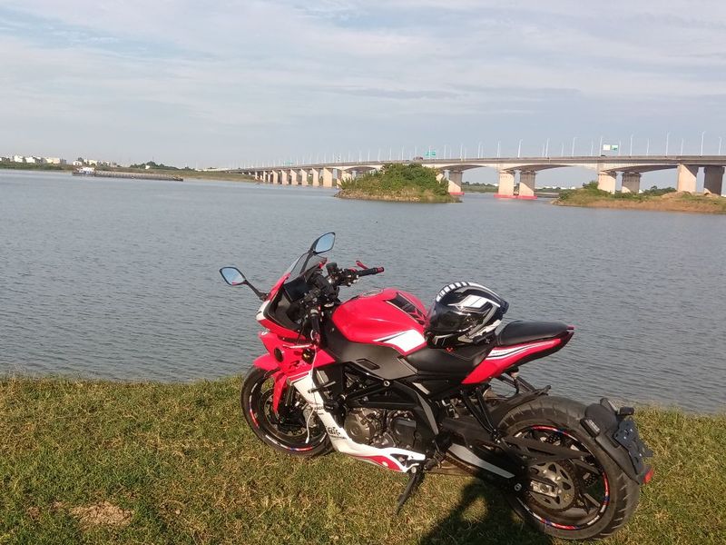 QJMOTOR 赛600