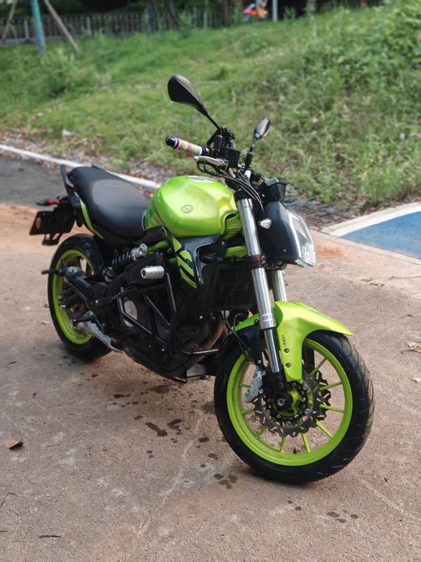 贝纳利 蓝宝龙 BN302S