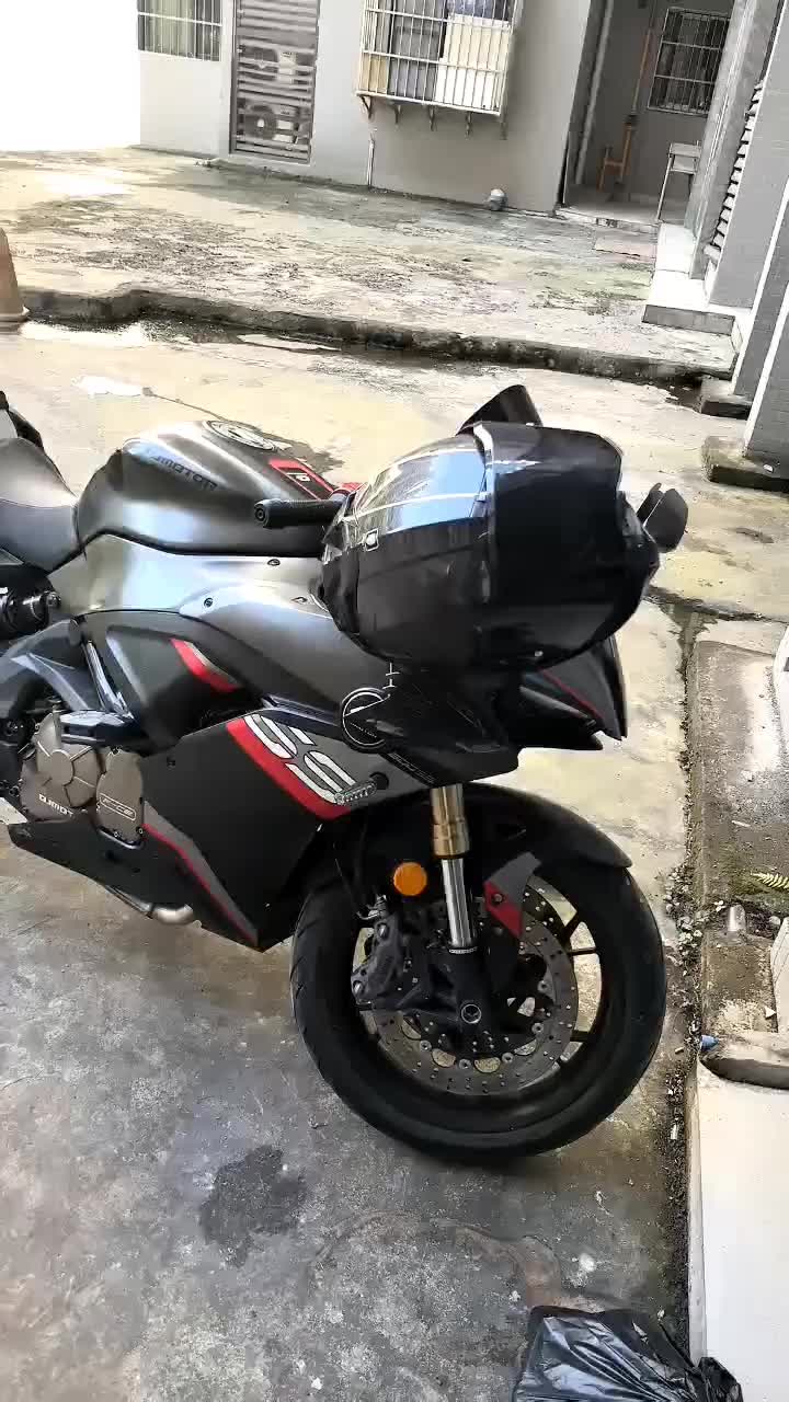 QJMOTOR 赛600
