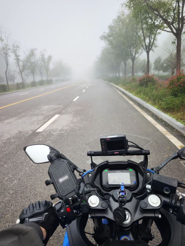 豪爵铃木 GSX250R