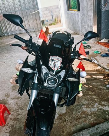 贝纳利 TNT600i