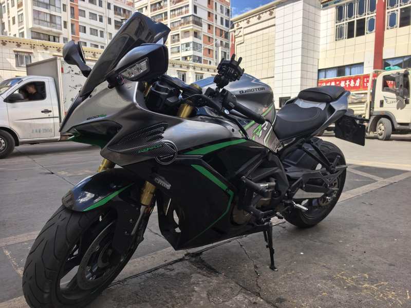 QJMOTOR 赛600