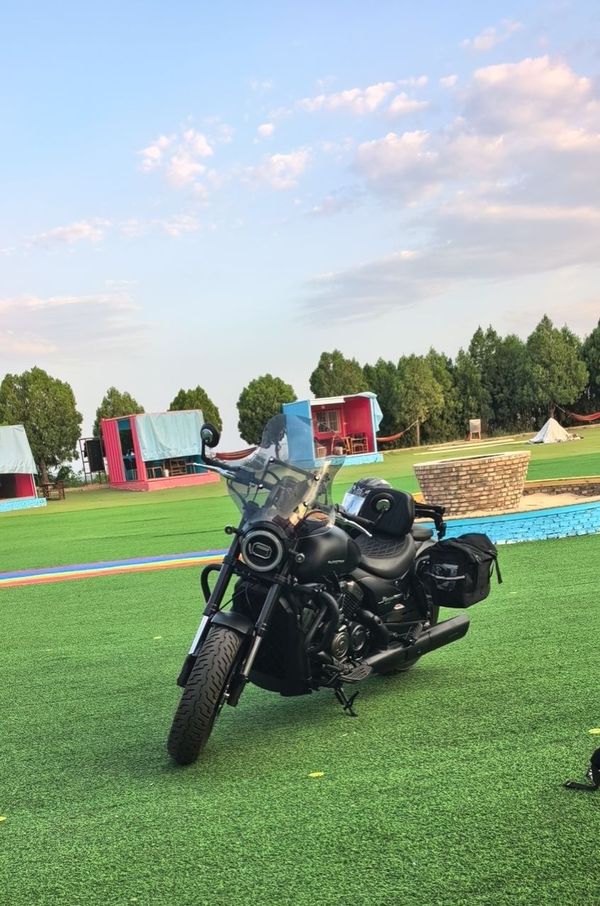 QJMOTOR 闪600