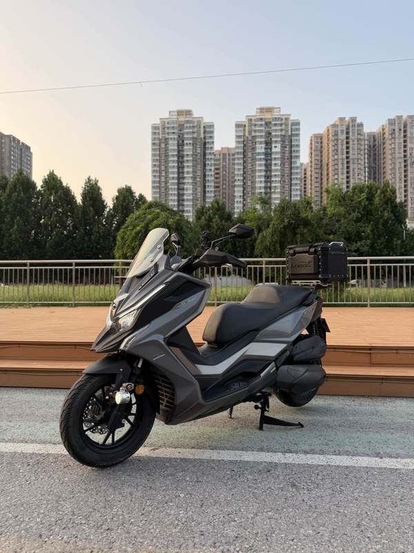 光阳 赛艇 S350