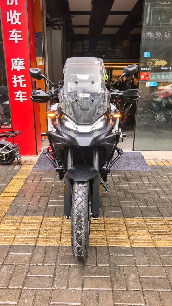 春风 700MT