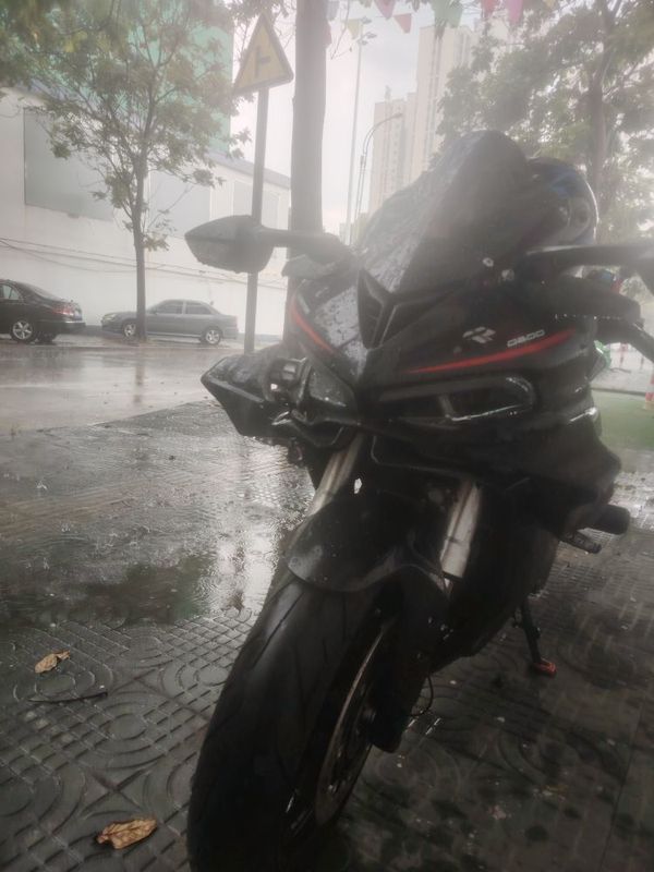 QJMOTOR 赛600