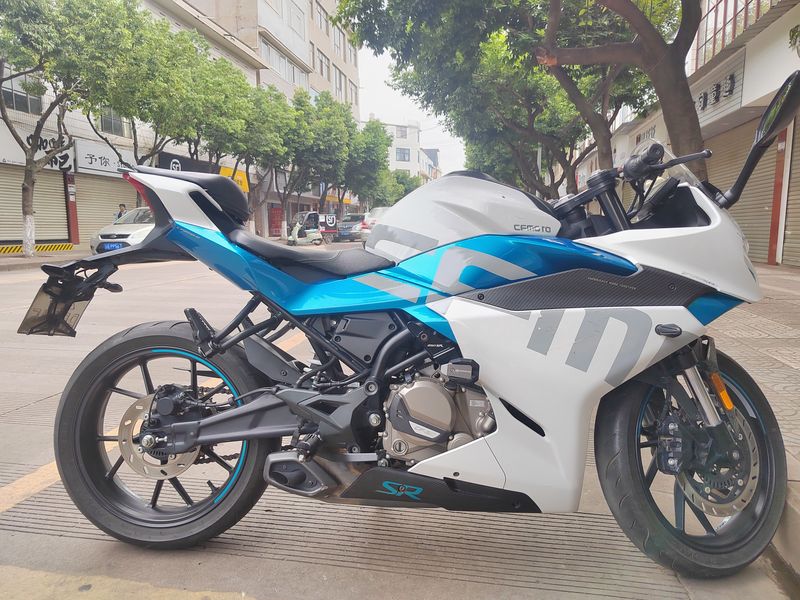 春风 250SR