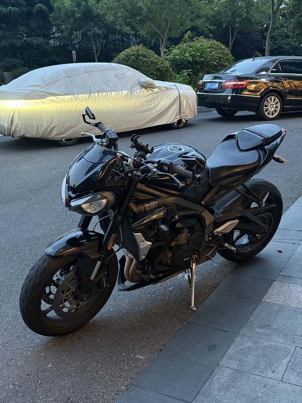 凯旋 Street Triple 765