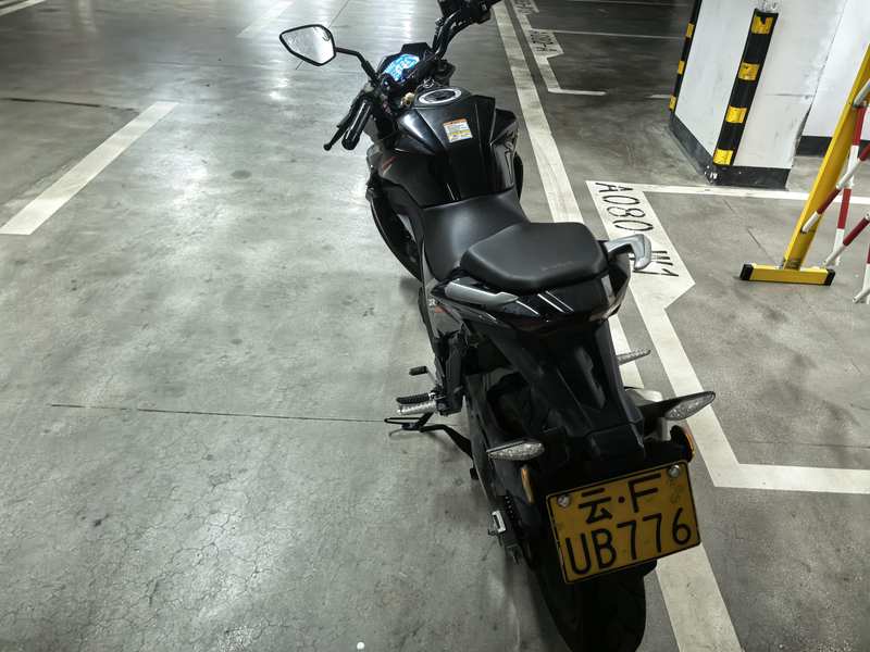 豪爵 DR150