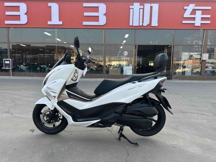 豪爵 UFR150