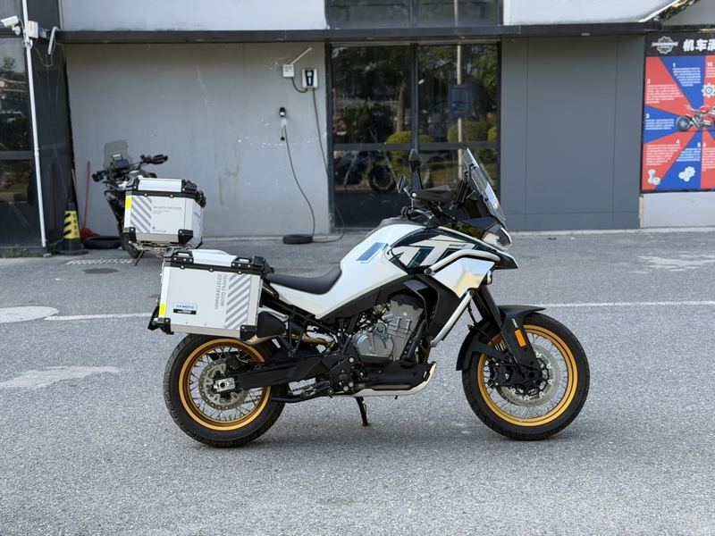 春风 800MT