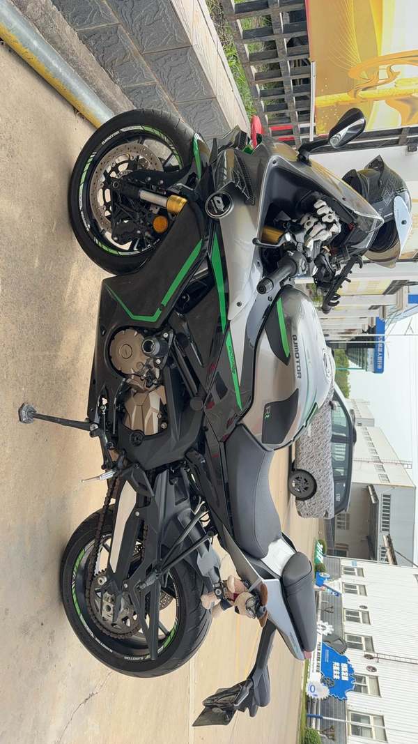 QJMOTOR 赛600