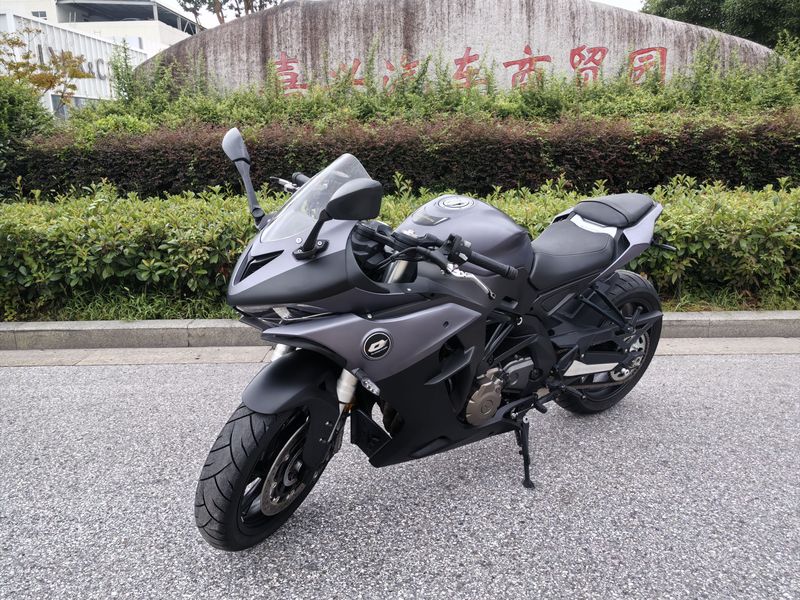 QJMOTOR 赛600