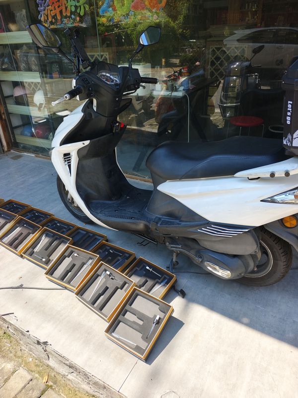 新大洲本田 魔戟SDH125T-28