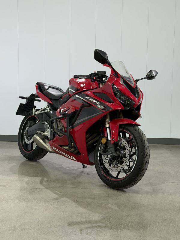 本田DREAMWING CBR650R