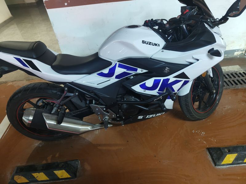 豪爵铃木 GSX250R