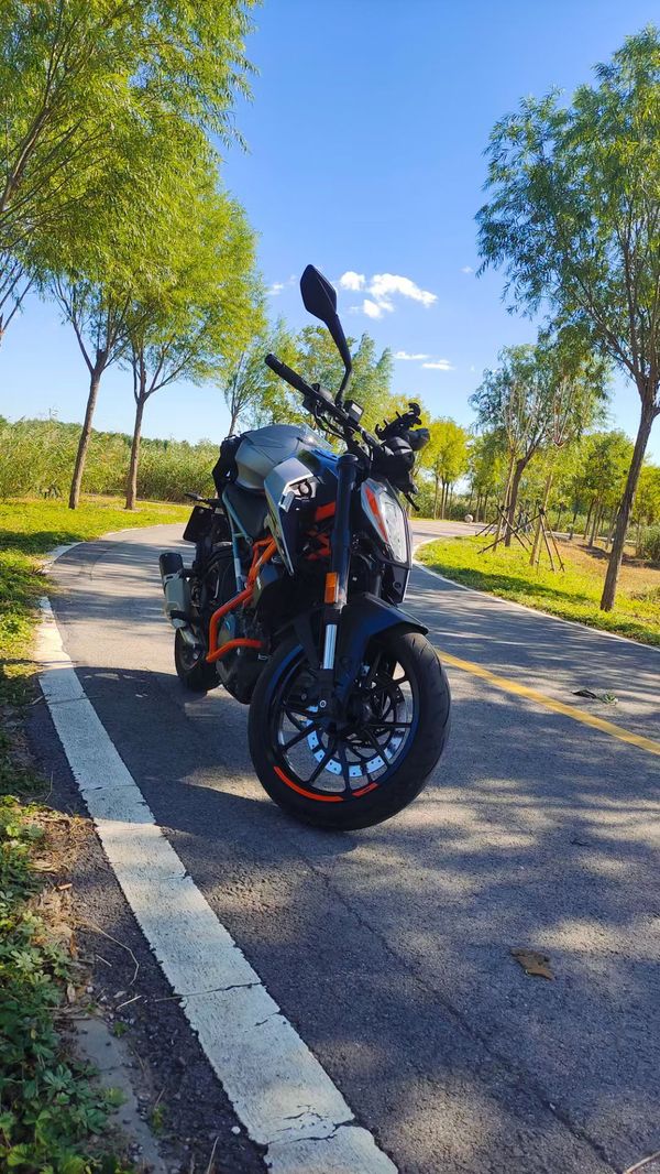 KTMR2R 250 Duke