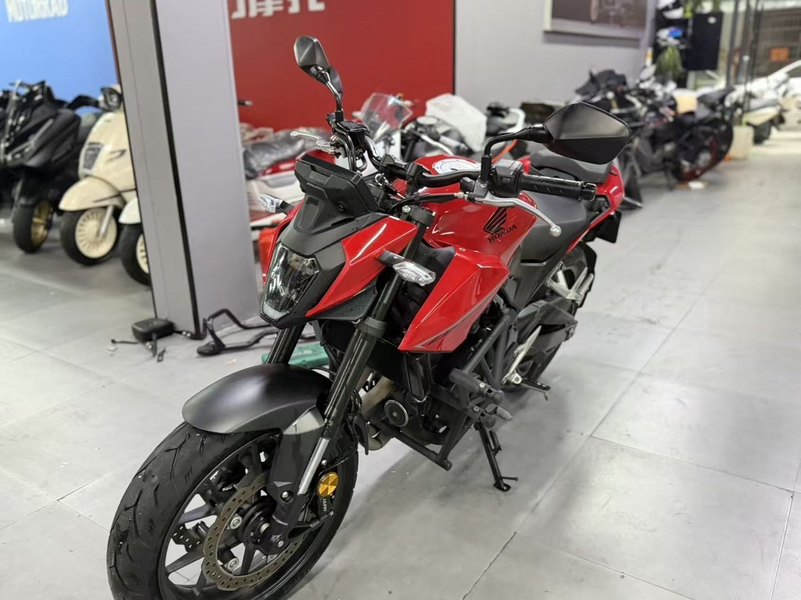 本田WING CB400F