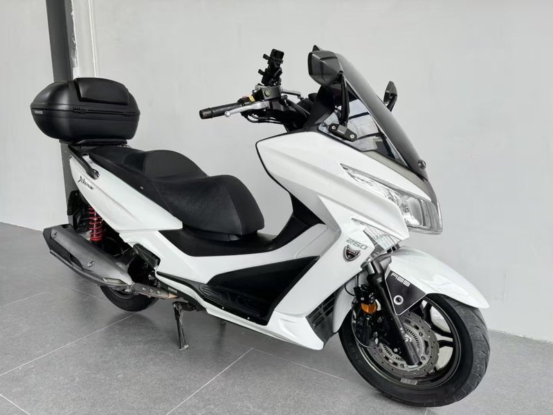 光阳 赛艇 250