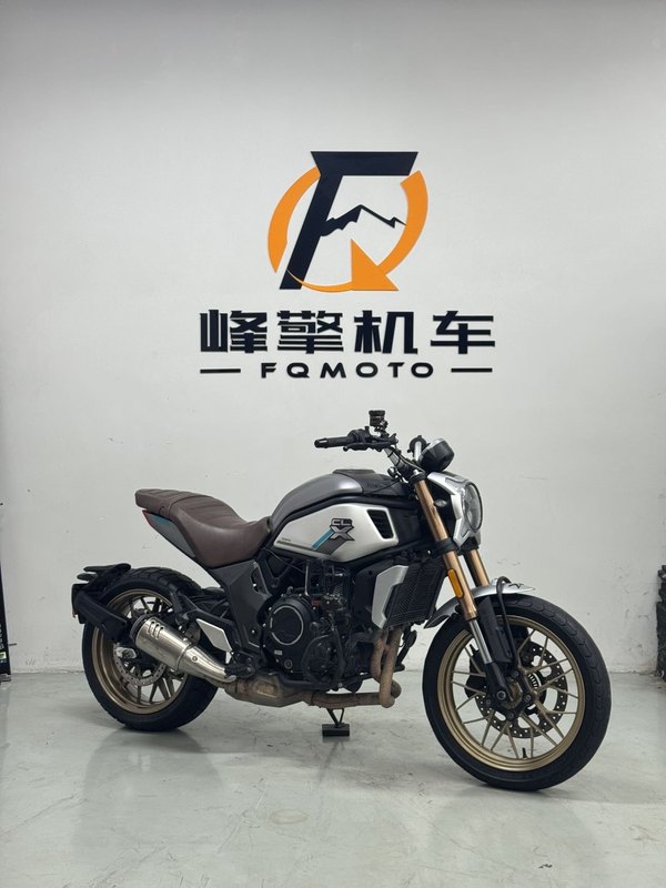 春风 700CL-X