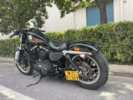哈雷戴维森 883L SuperLow
