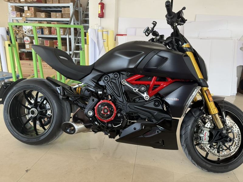 杜卡迪 Diavel 