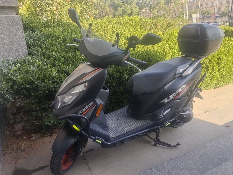 豪爵 UFD125