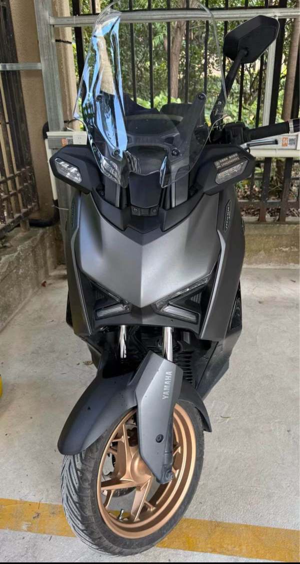 雅马哈 XMAX