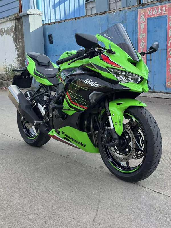川崎 ZX-4R