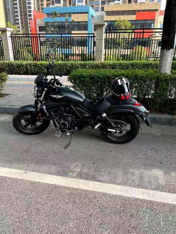 豪爵 TR300