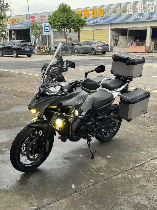 QJMOTOR 骁750