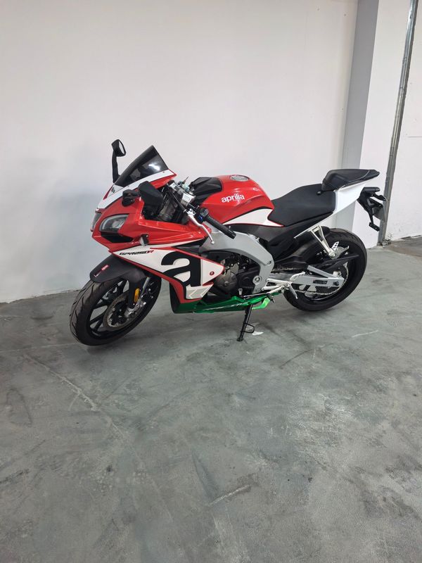 宗申阿普利亚 GPR250R