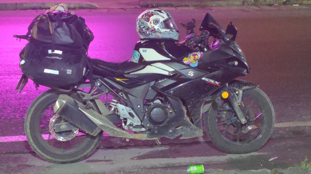 豪爵铃木 GSX250R