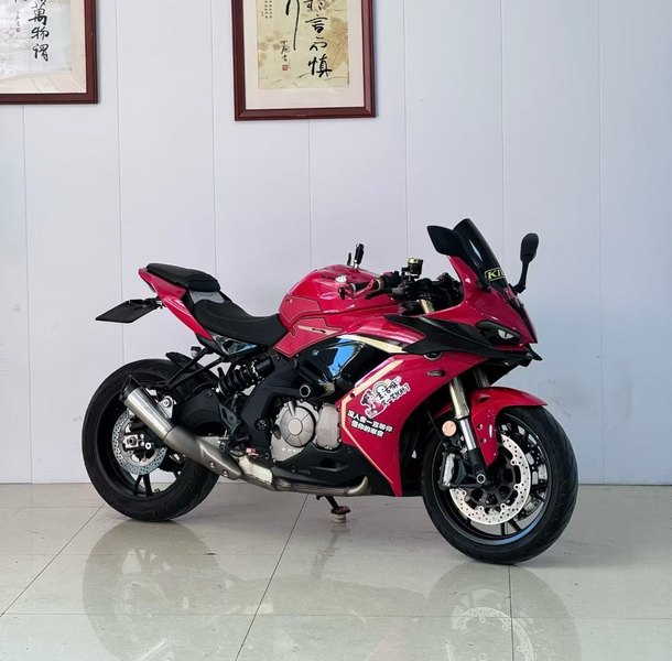 QJMOTOR 赛600
