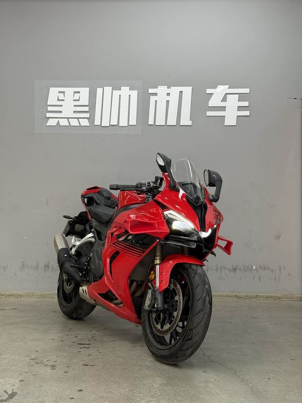 QJMOTOR 赛600