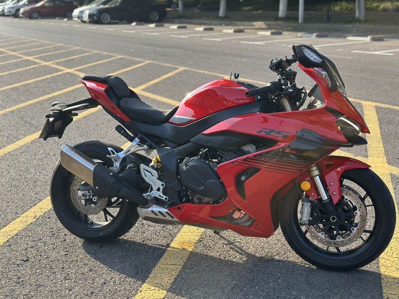 QJMOTOR 赛600