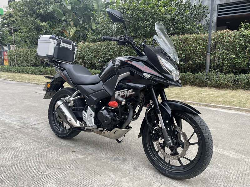 新大洲本田 CBF190X