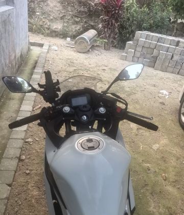 豪爵铃木 GSX250R