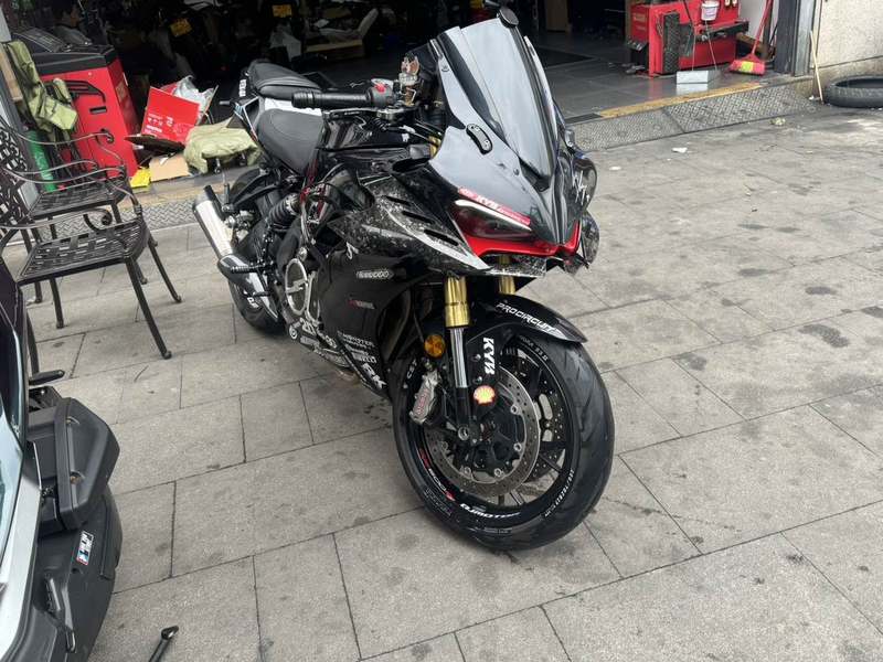 QJMOTOR 赛600