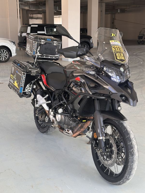 贝纳利 金鹏 TRK502