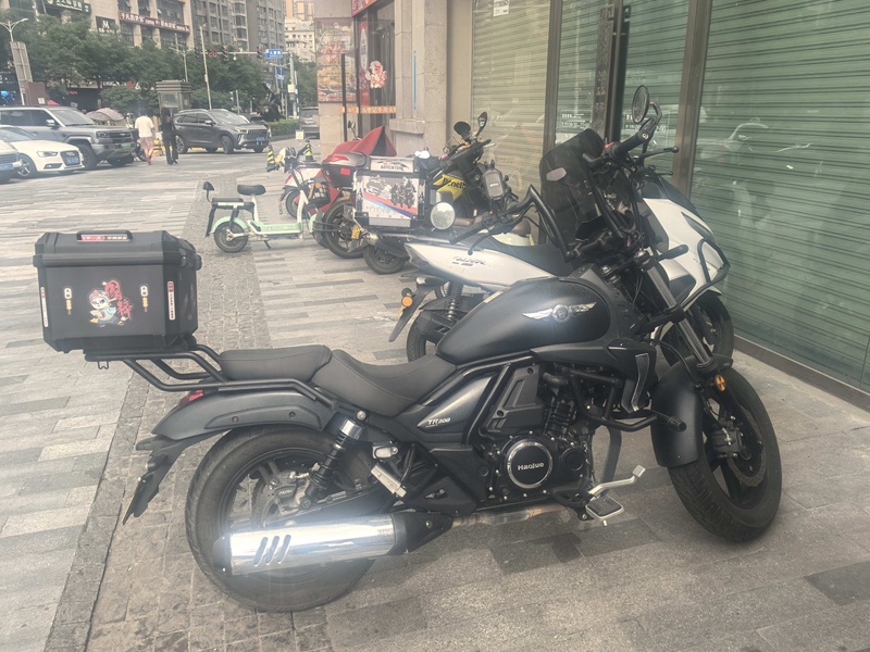 豪爵 TR300