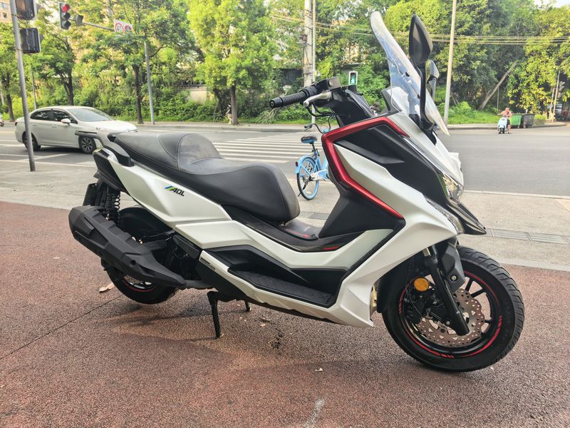 光阳 赛艇 S350
