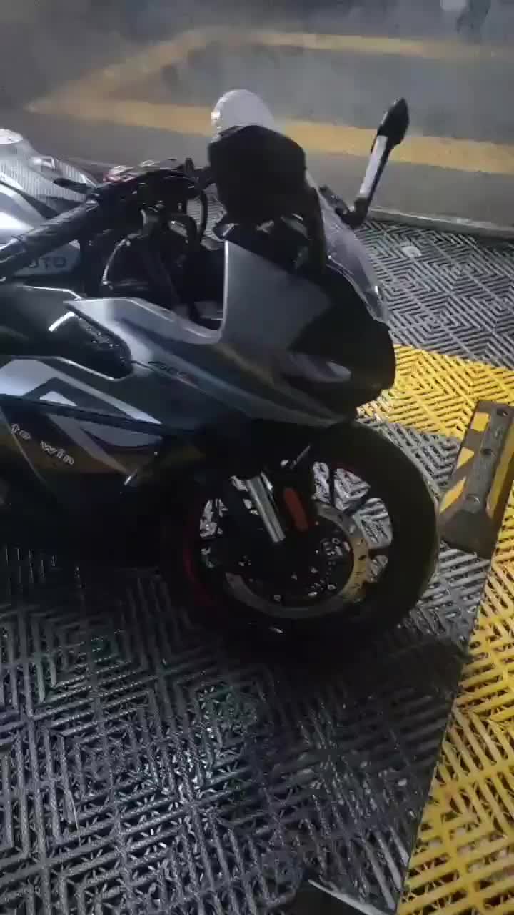春风 250SR