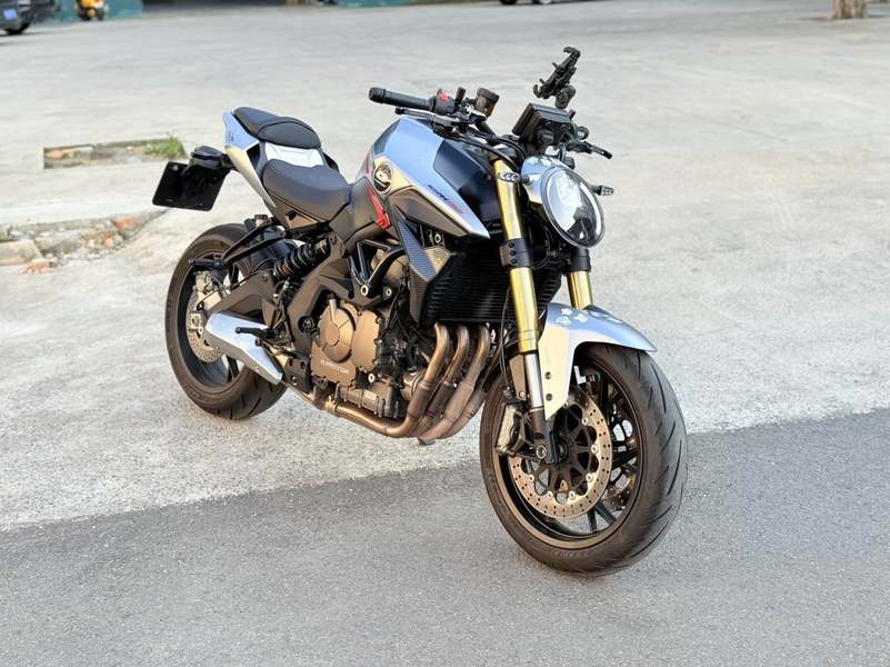 QJMOTOR 追600