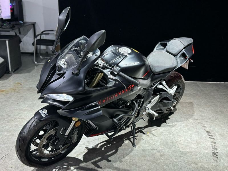 QJMOTOR 赛600