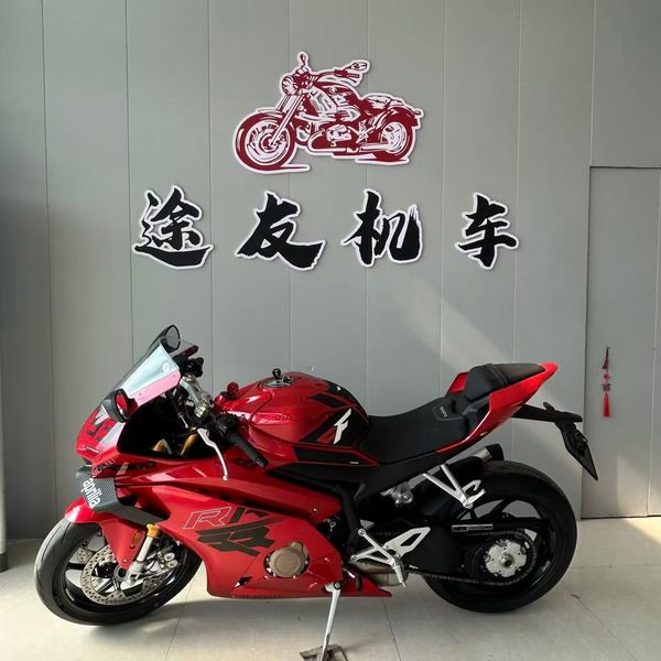 张雪机车 500RR