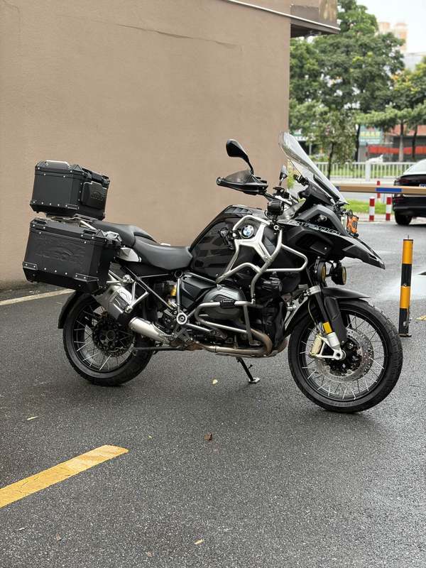 宝马 R 1200 GS