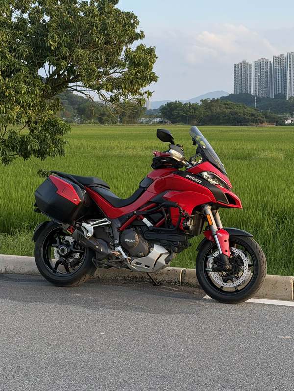 杜卡迪 Multistrada 1200S