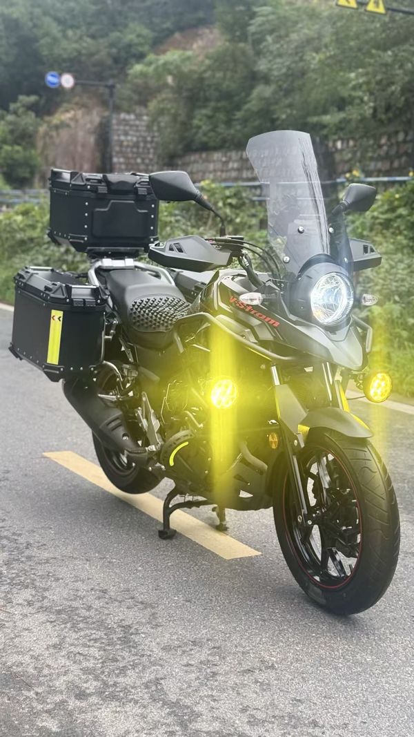 豪爵铃木 DL250