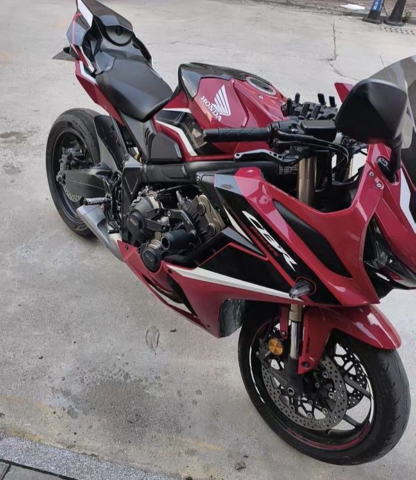 本田DREAMWING CBR650R